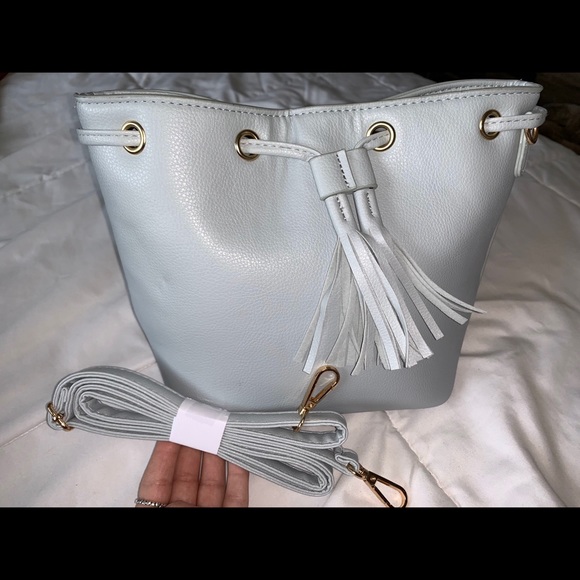 No Brand Crossbody - Picture 3 of 3